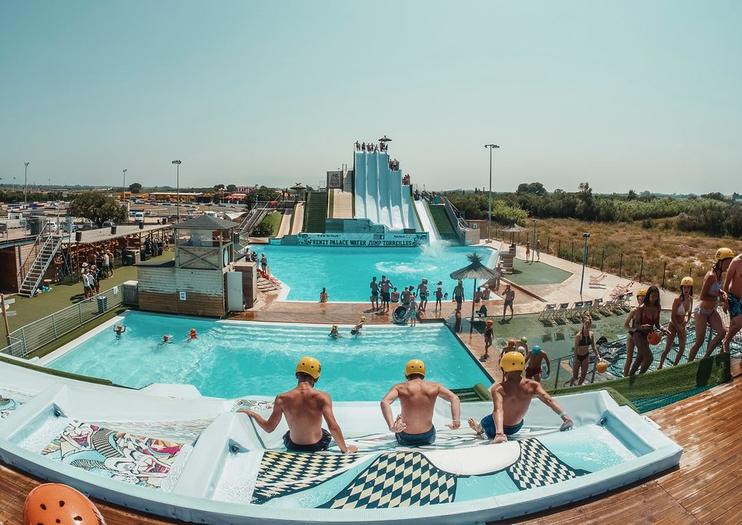 Frenzy Palace Water Jump